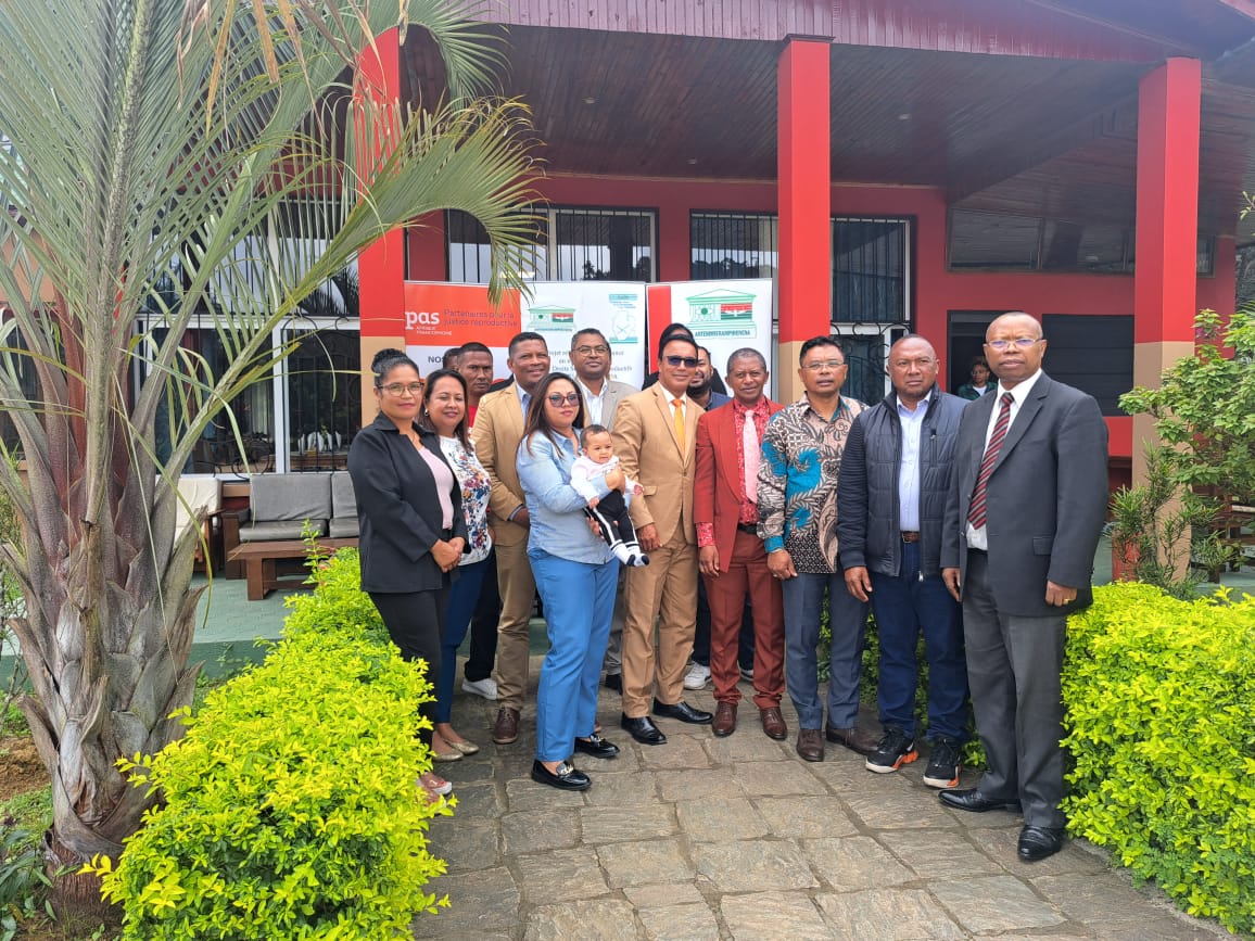 Ëmergence d'un Réseau Parlementaire pour la Justice Reproductive à Madagascar : vers une amélioration des droits sexuels et reproductifs