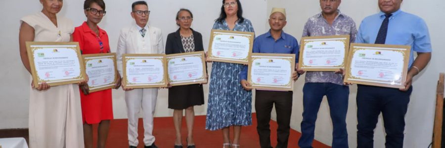 L’Assemblée nationale rend hommage aux agents admis à la retraite