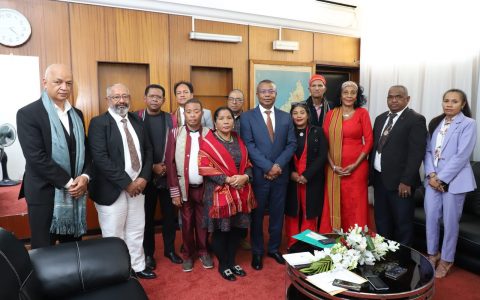 Visite de courtoisie de la communauté royale de Madagascar au nouveau Président de l’Assemblée nationale