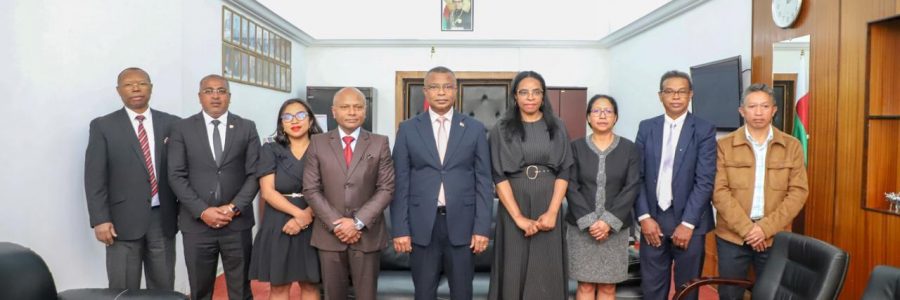 La CMIL en visite de courtoisie au Président de l’Assemblée nationale